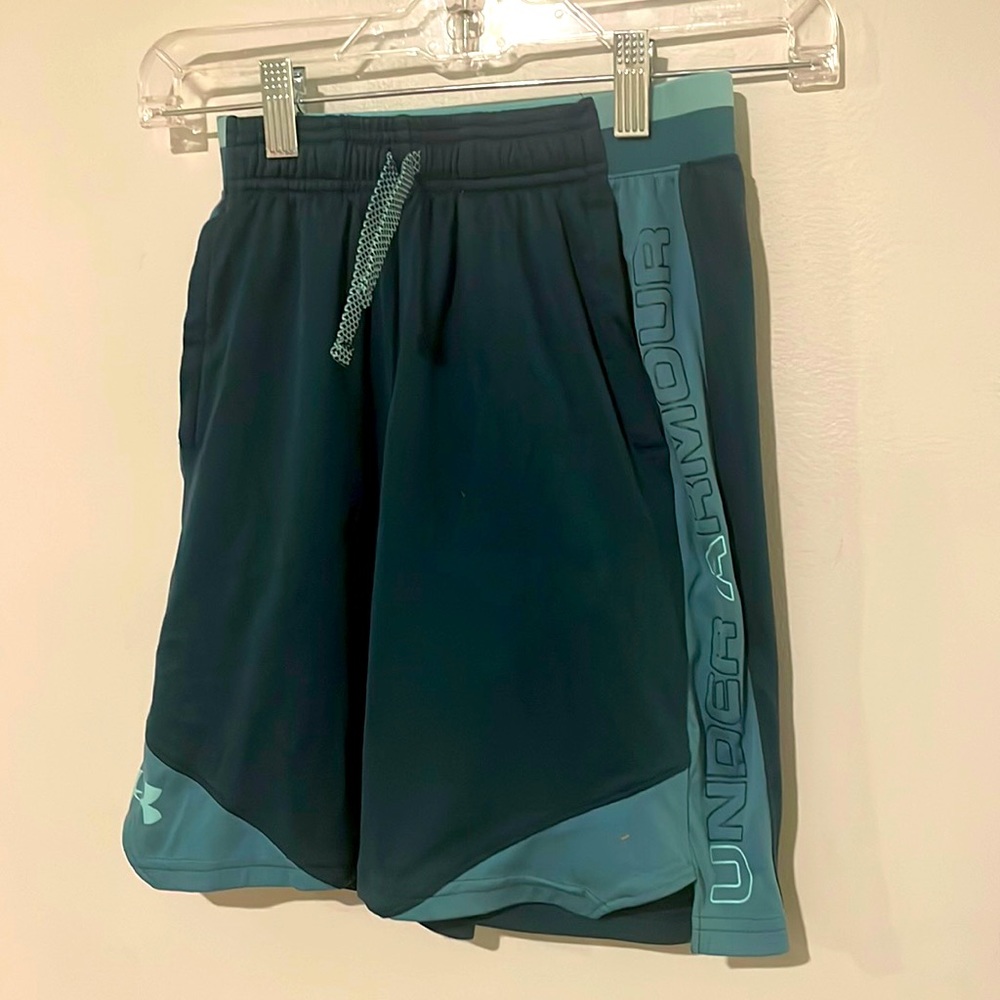 Under Armour Boys Youth Medium Teal Green Shorts YM